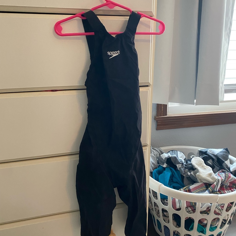 Speedo women’s black tech suit
